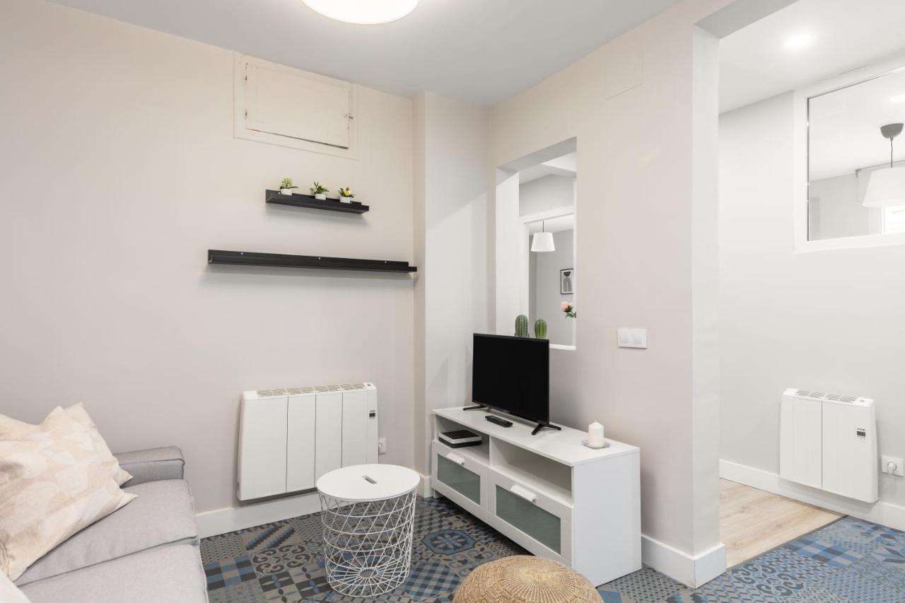2 Bedrooms 1 Bathroom Furnished - Las Letras - Bright - Mintystay Madrid Esterno foto