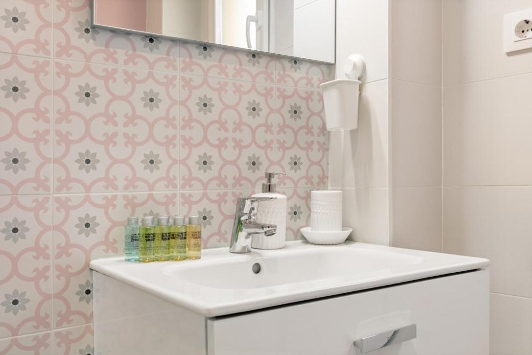 2 Bedrooms 1 Bathroom Furnished - Las Letras - Bright - Mintystay Madrid Esterno foto
