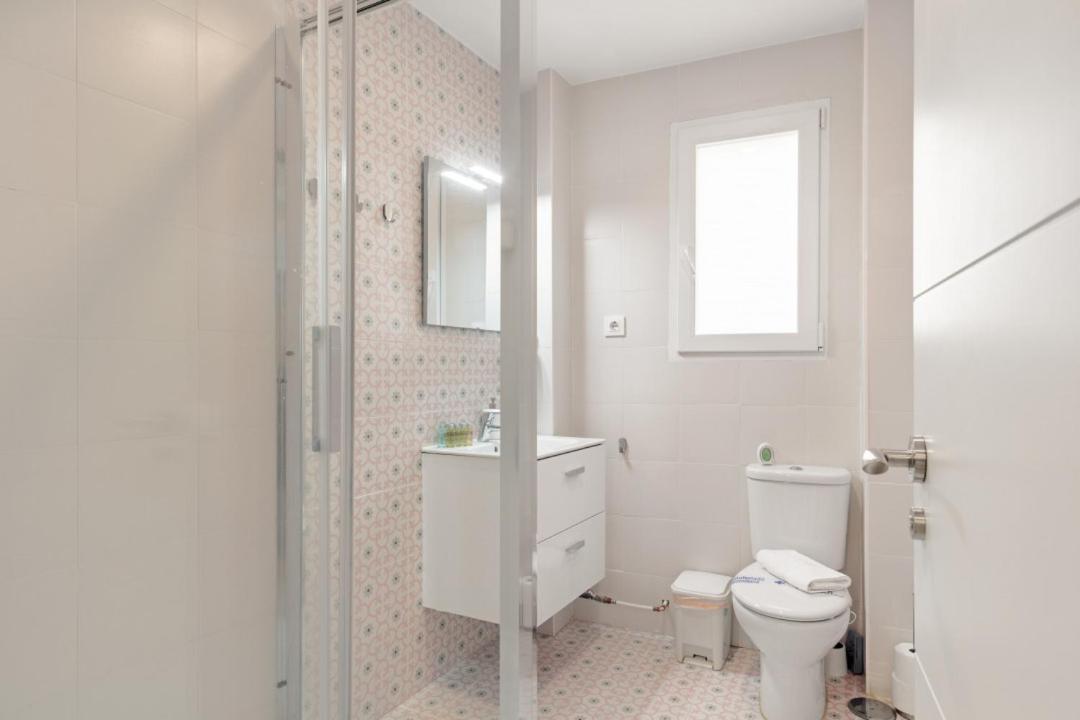 2 Bedrooms 1 Bathroom Furnished - Las Letras - Bright - Mintystay Madrid Esterno foto