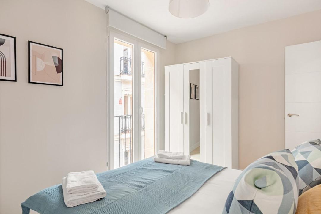 2 Bedrooms 1 Bathroom Furnished - Las Letras - Bright - Mintystay Madrid Esterno foto