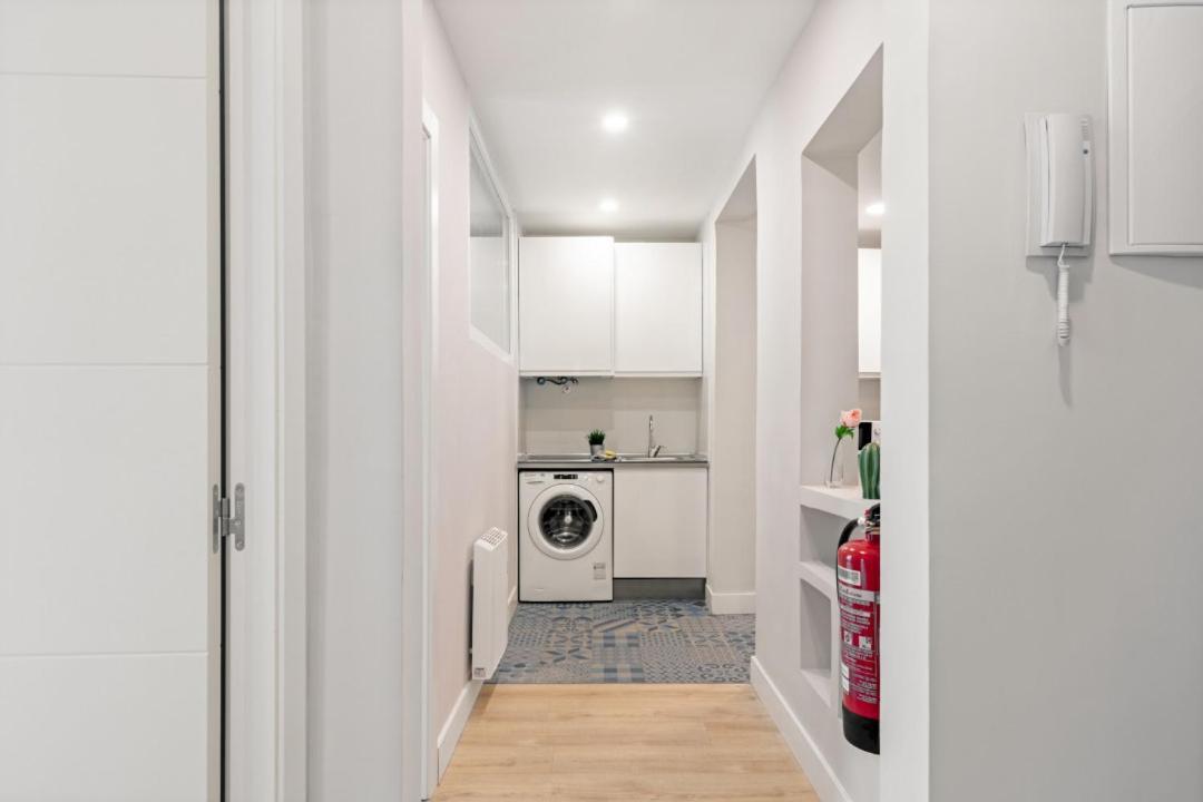2 Bedrooms 1 Bathroom Furnished - Las Letras - Bright - Mintystay Madrid Esterno foto